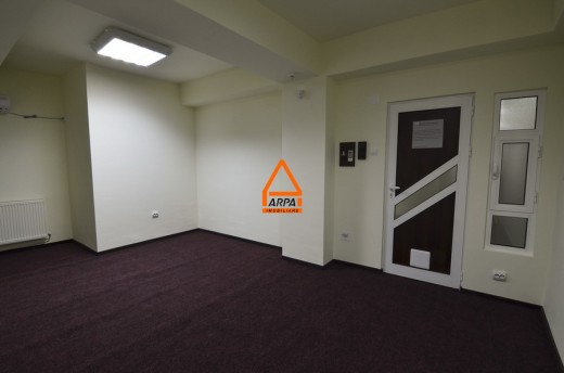 Spatiu comercial de inchiriat in Iasi, Centru Centru Civic Sf Lazar-P - 24 mp, 285 EUR